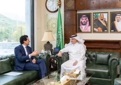 Saudi Arabia assures Pakistan of oil supply through Port of Yanbu on Red Sea